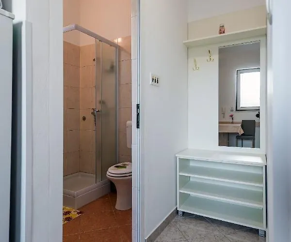 Gostinjska kuća Nena