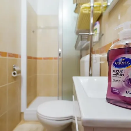 בית הארחה Nena